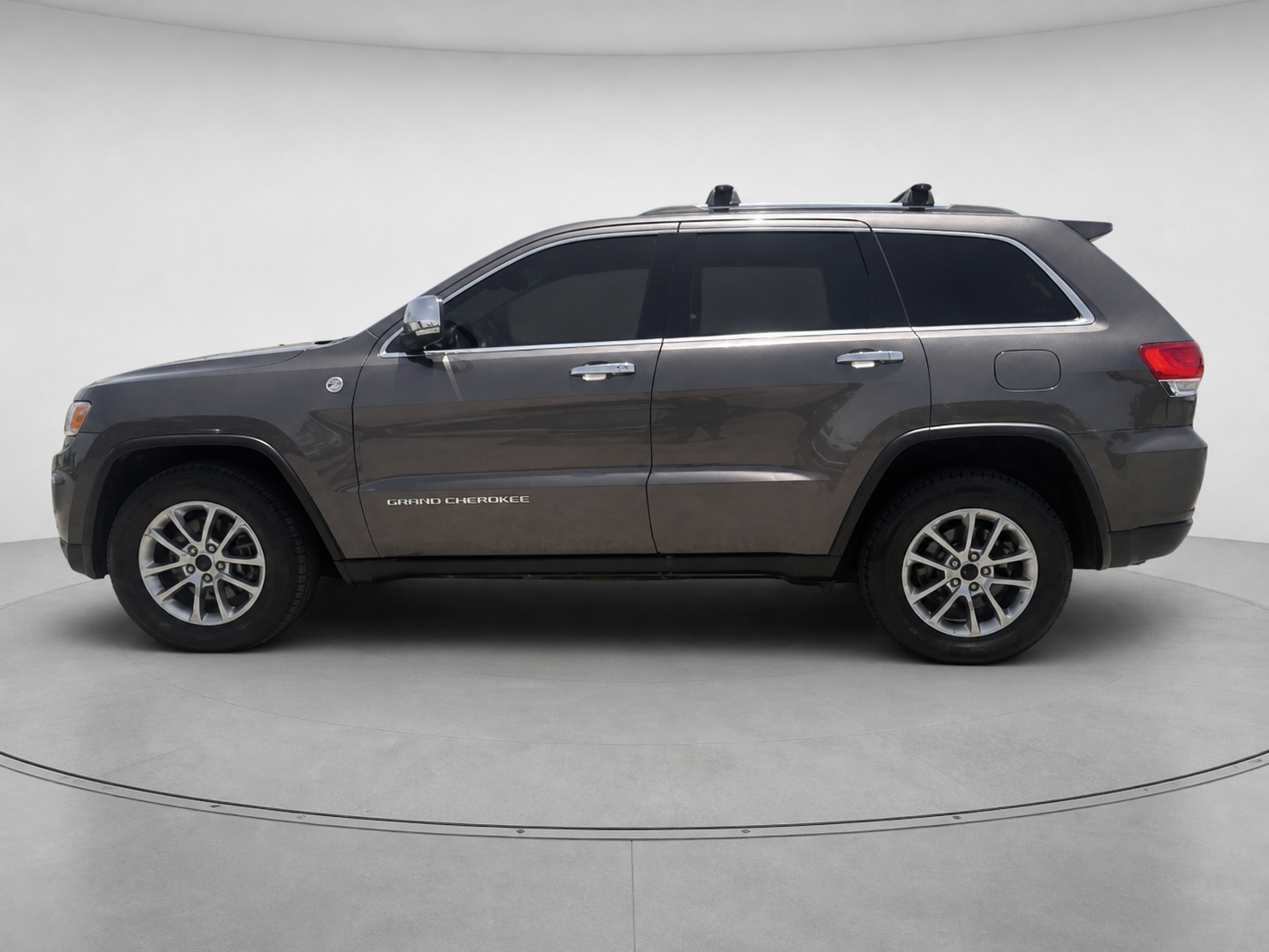 Jeep side view in premium studio